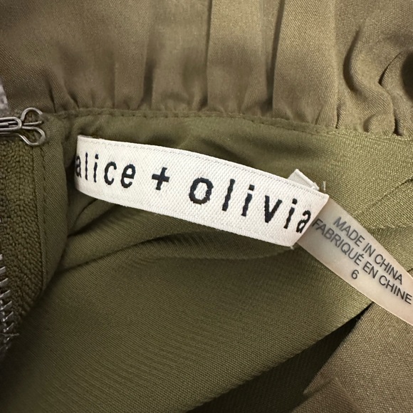 ALICE + OLIVIA Vida Puff Sleeve Dress (Olive / size US 6) - Picture 4 of 8